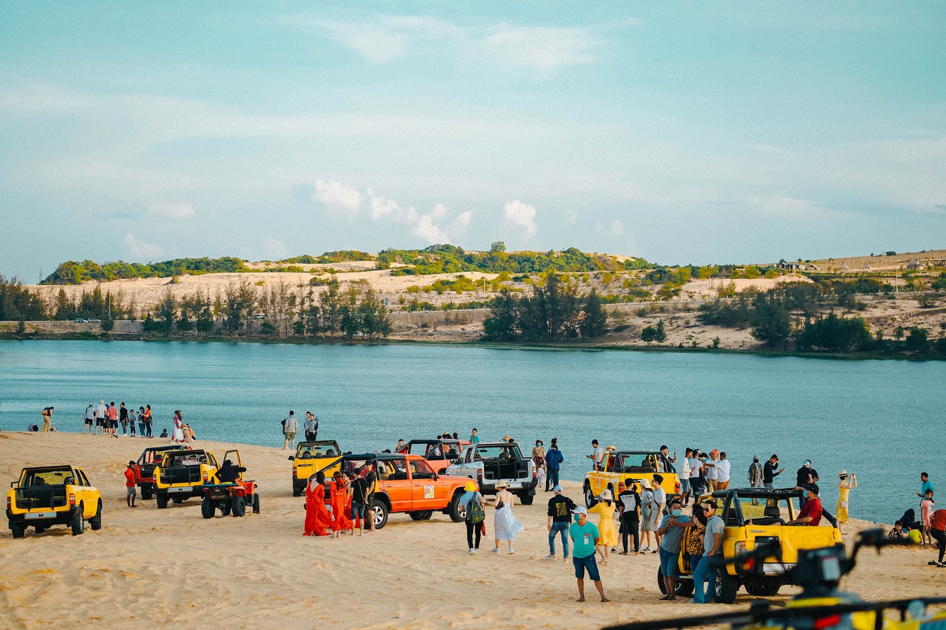 Taxi Bàu Trắng